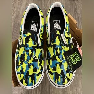 (SOLD) NWT Vans youth size 3 Glow Sharks slip on shoes. New in box.
